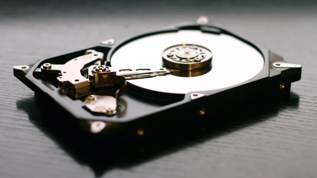 Hard disk deschis