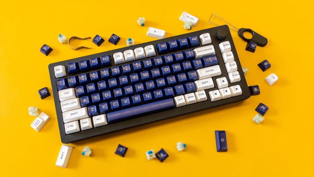 Cum să construiești o tastatură mecanică personalizată: ghid pentru începători