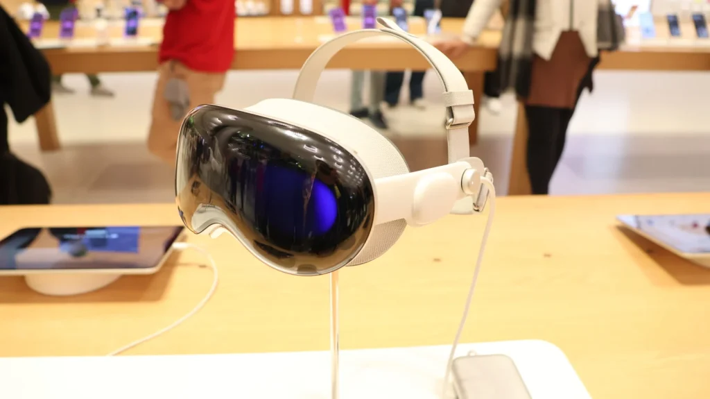 Device Apple implant