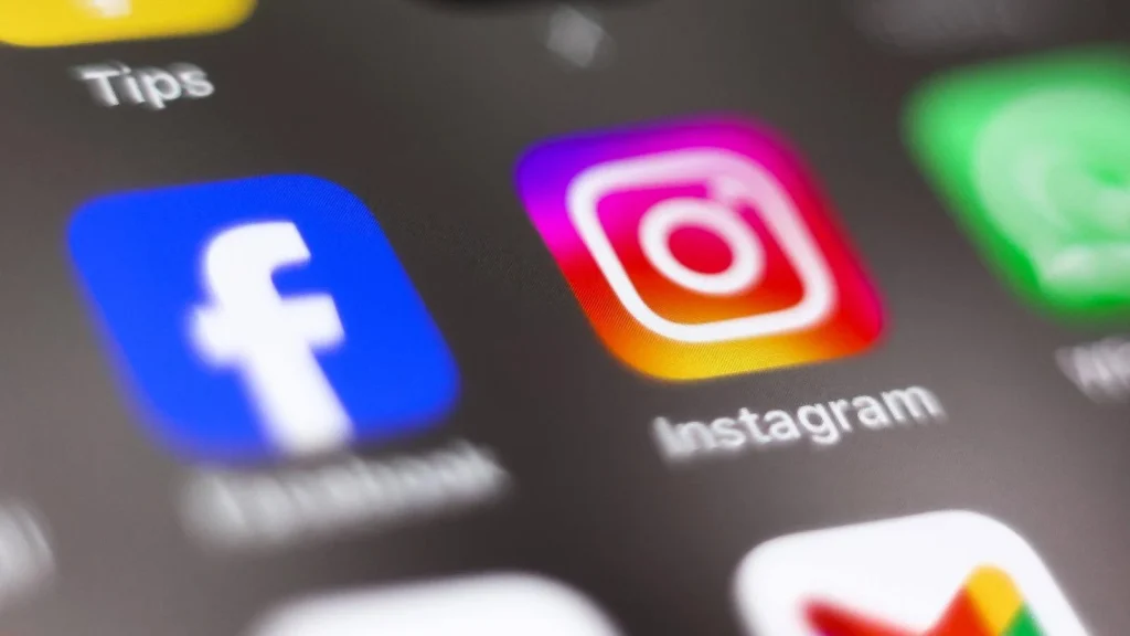 Sătul de Meta? Cum să-ți dezactivezi sau să-ți ștergi contul de Instagram