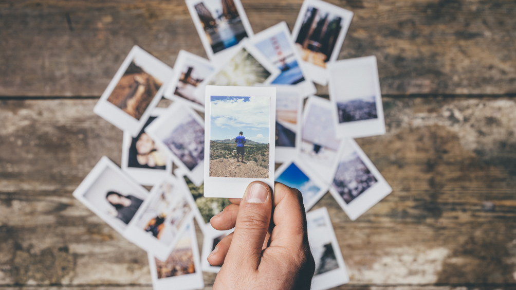 Fotografii facute cu camere analogice instant