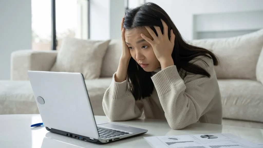 Calculator nefuncțional? Cum să procedezi când laptopul îngheață