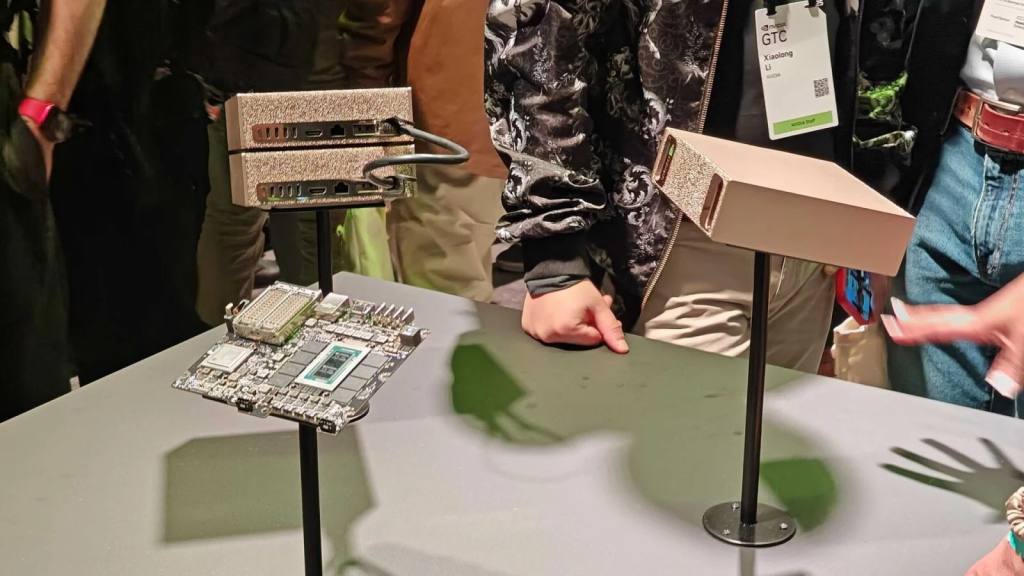 Model de supercomputer personal