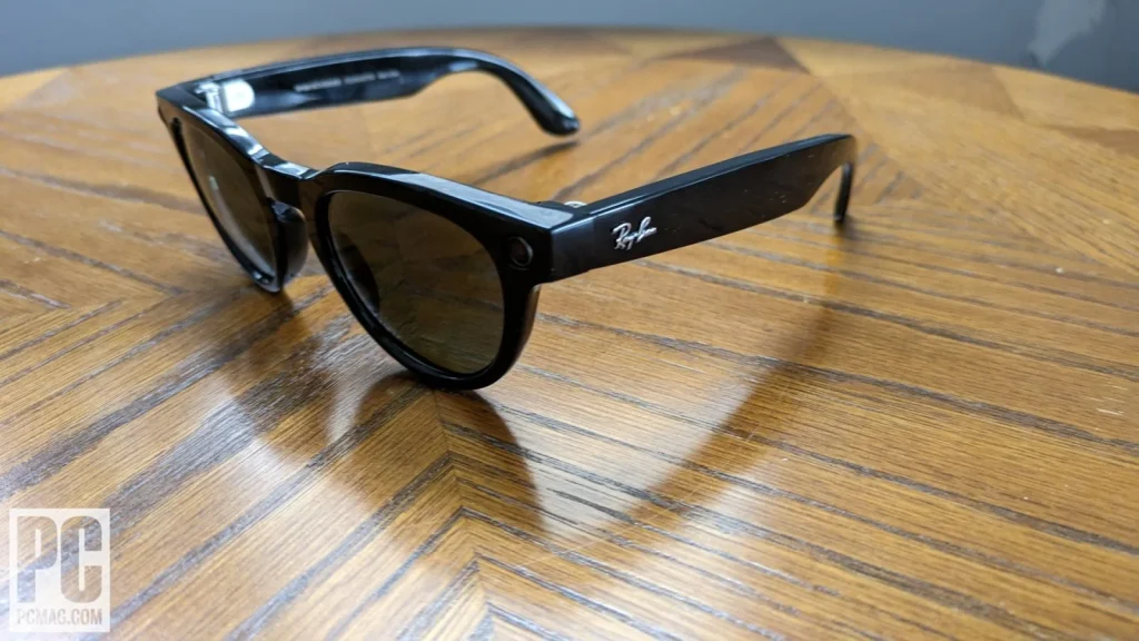 O nouă versiune beta AI pentru ochelarii inteligenți Ray-Ban Meta