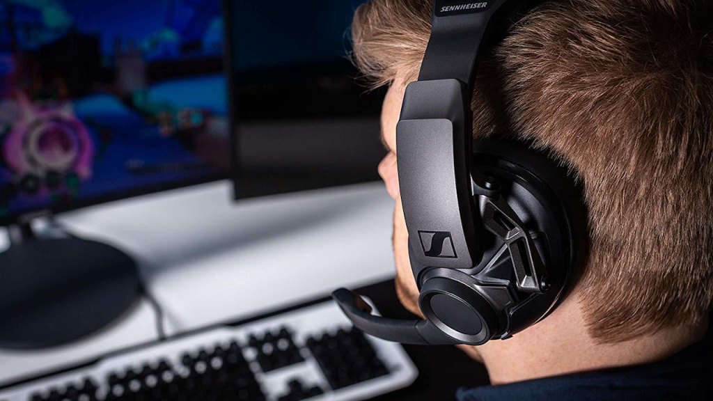 Tanar poarta casti de g gaming