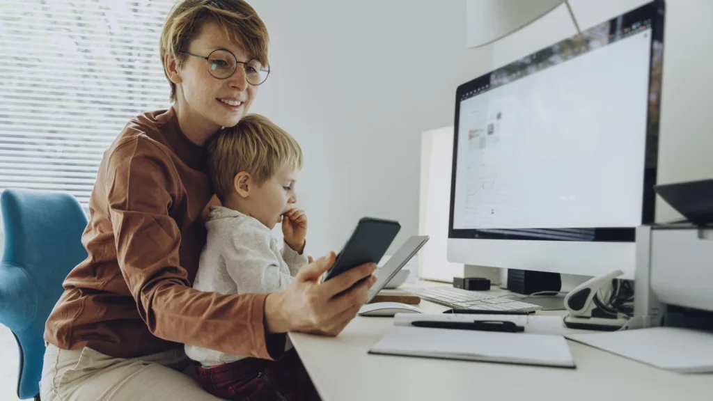 Cum să îți transformi smartphone-ul într-o cameră web wireless