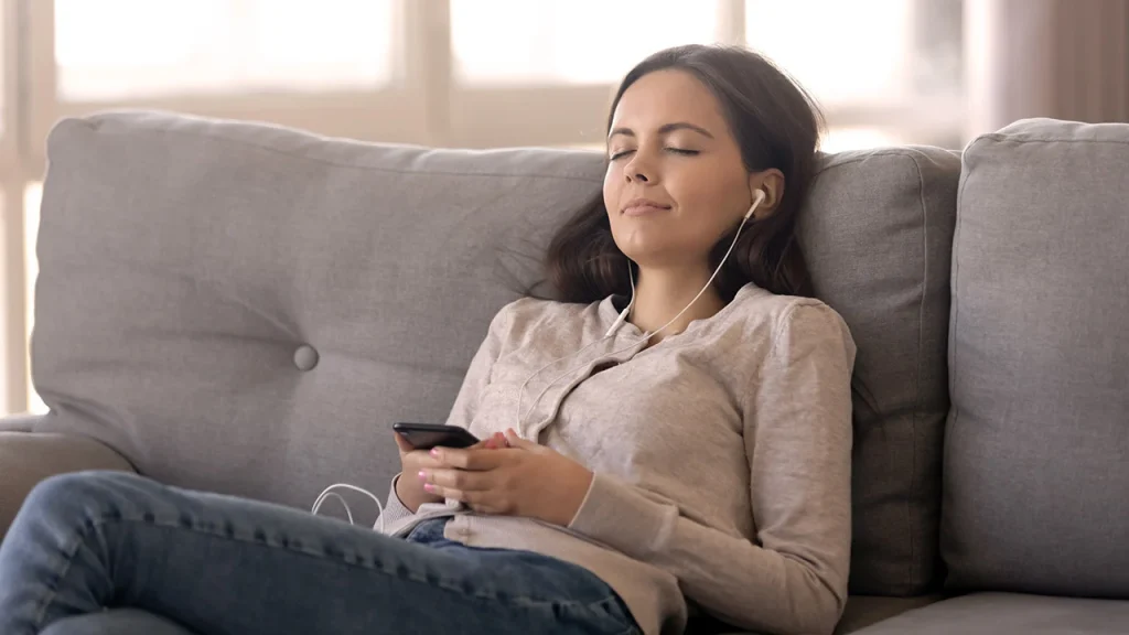 Te simți epuizat? Aceste videoclipuri ambient te pot ajuta să te relaxezi