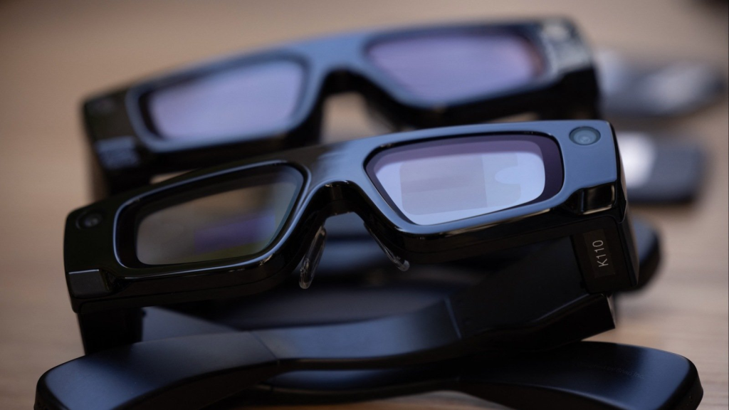 Ochelari produsi de Snap