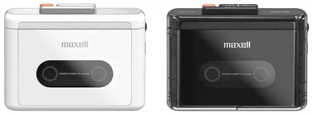 Model casetofon Maxell alb si negru