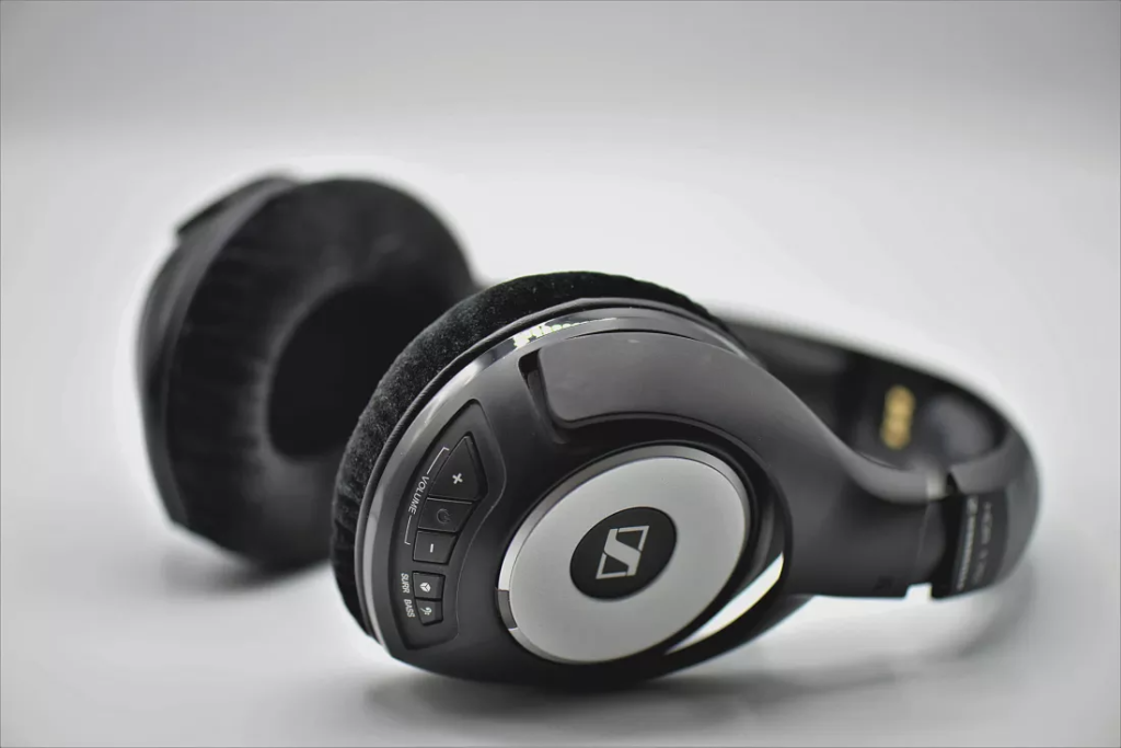 Casti cu Bluetooth