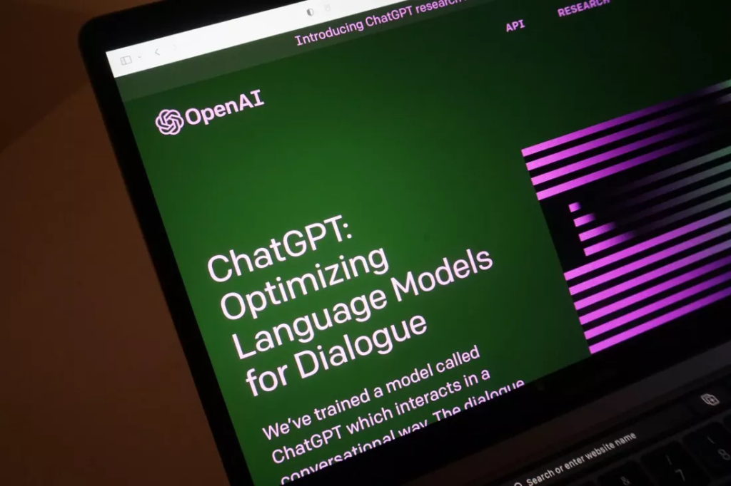 ChatGPT, model de inteligenta artificiala produs de Open AI