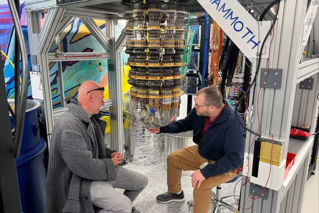 Un frigider criostat pentru răcirea cipurilor de calcul cuantic la laboratorul Quantum AI de la Google.