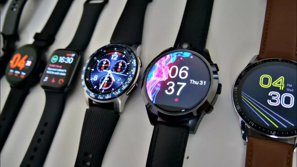 Modele diferite de smartwatch-uri