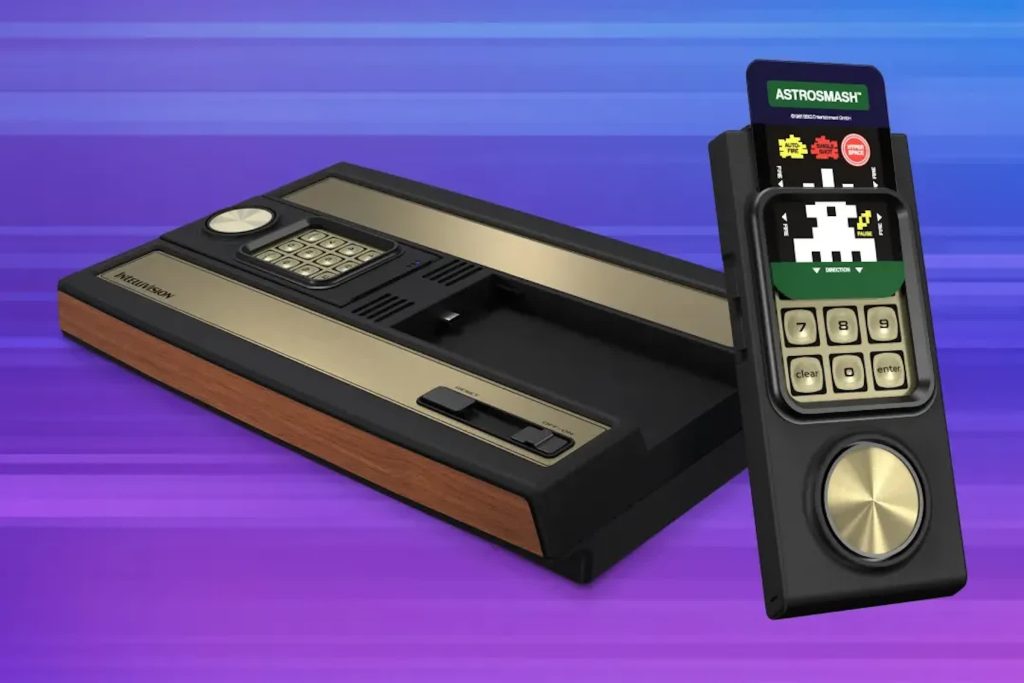 Atari readuce Intellivision cu HDMI, controlere wireless și 45 de jocuri