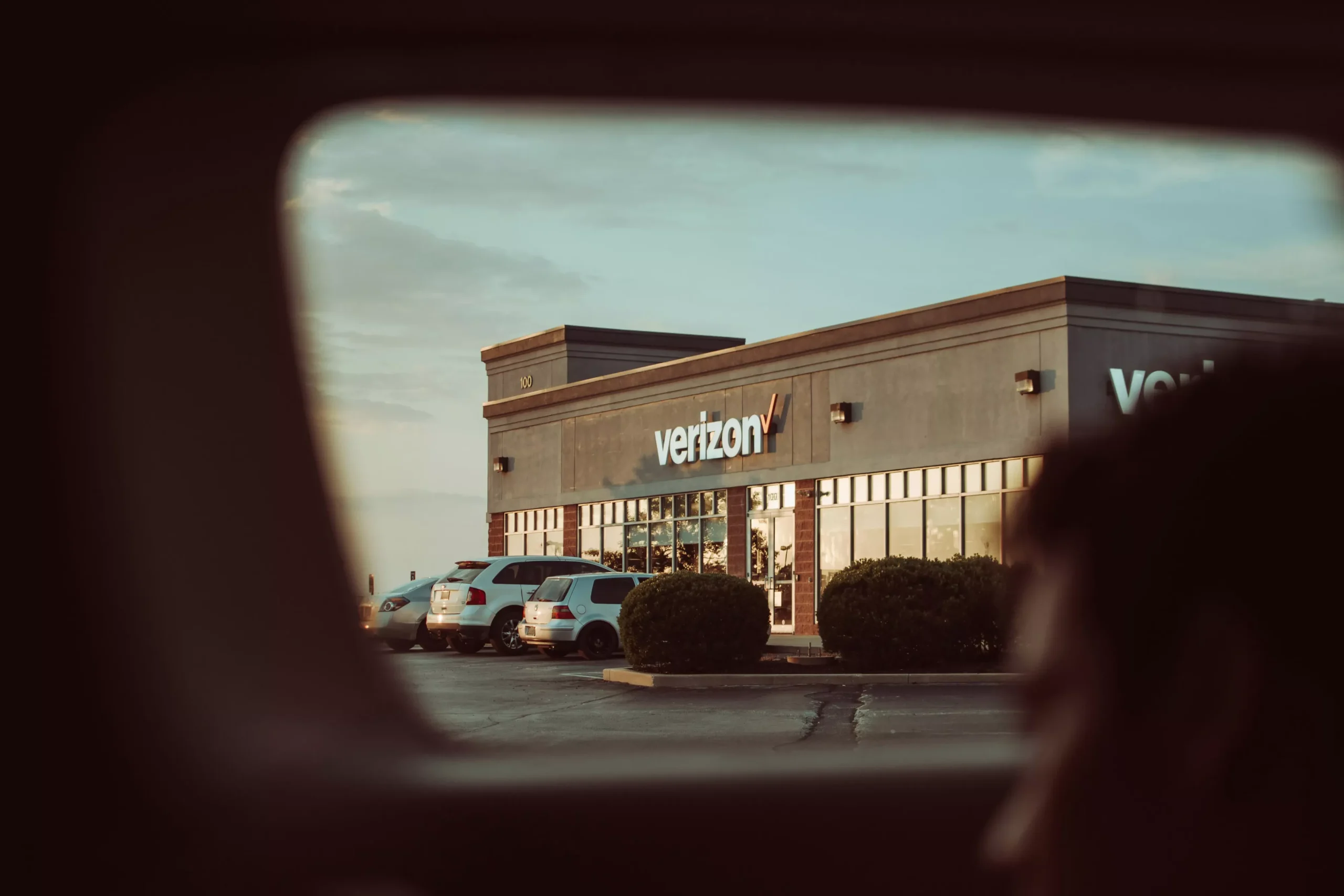Verizon va concedia 15.000 de angajați în cea mai mare restructurare de până acum