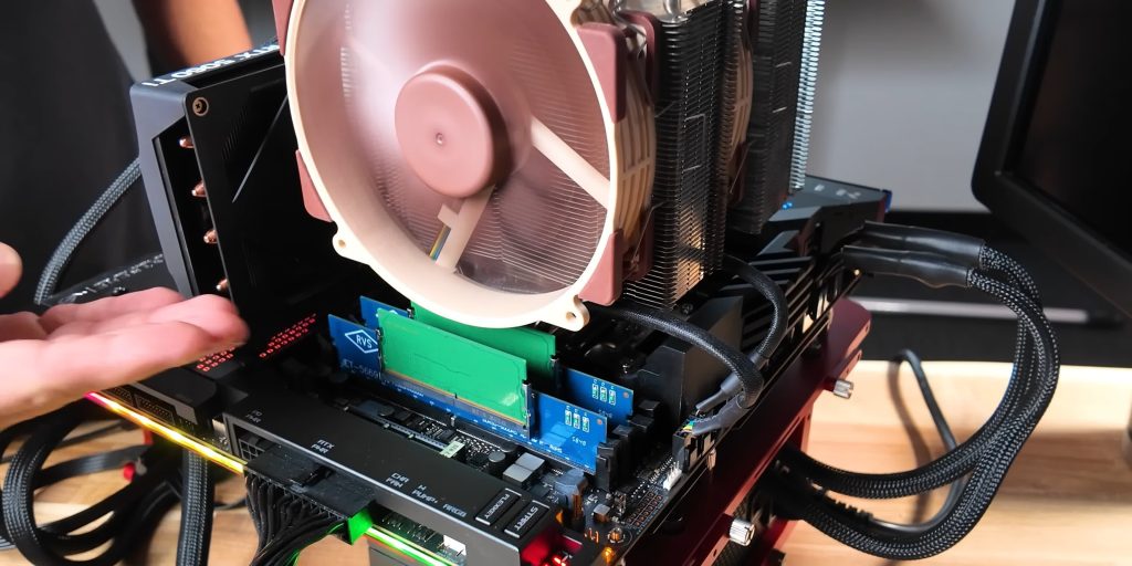 Adaptoarele de RAM pentru laptop ar putea ajuta constructorii de PC-uri să supraviețuiască crizei de memorie