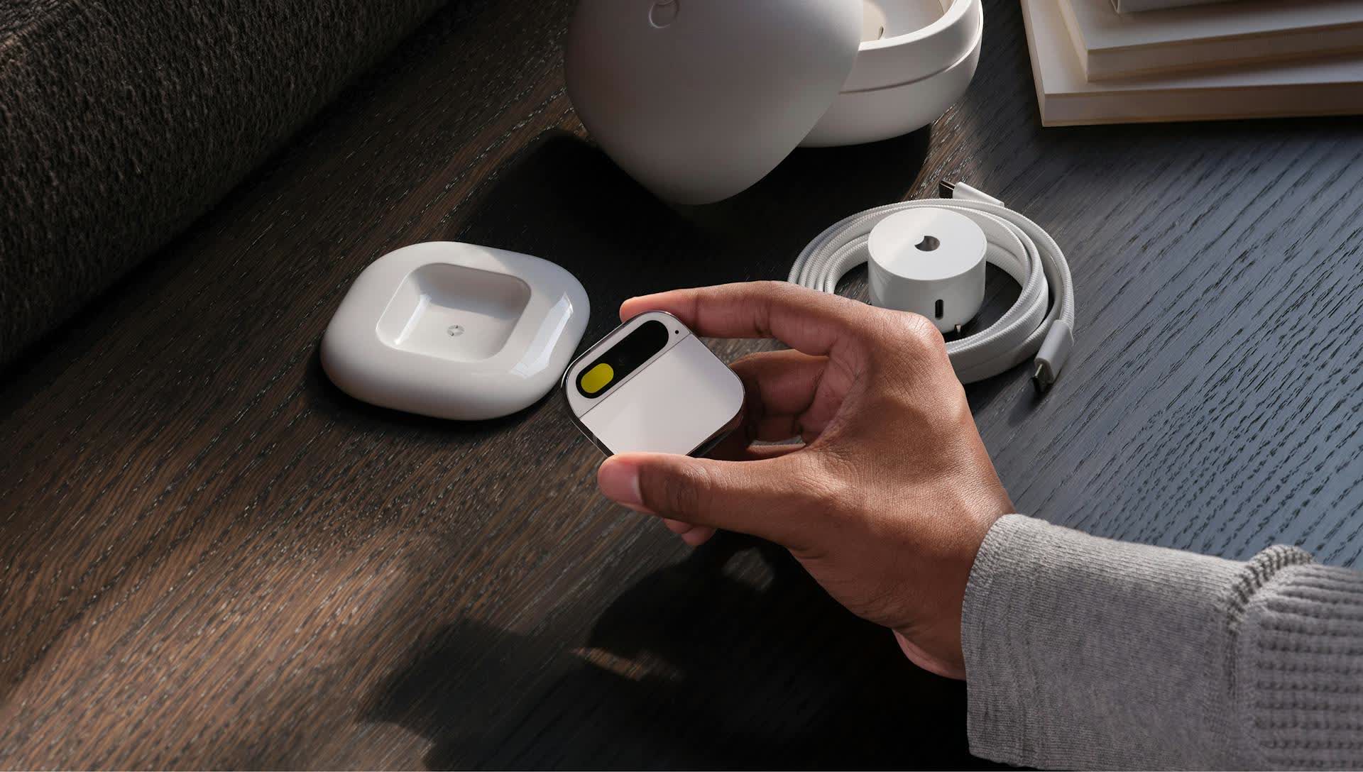 Dispozitivele AI sunt doar „soluții în căutarea unei probleme”, spune CEO-ul Logitech