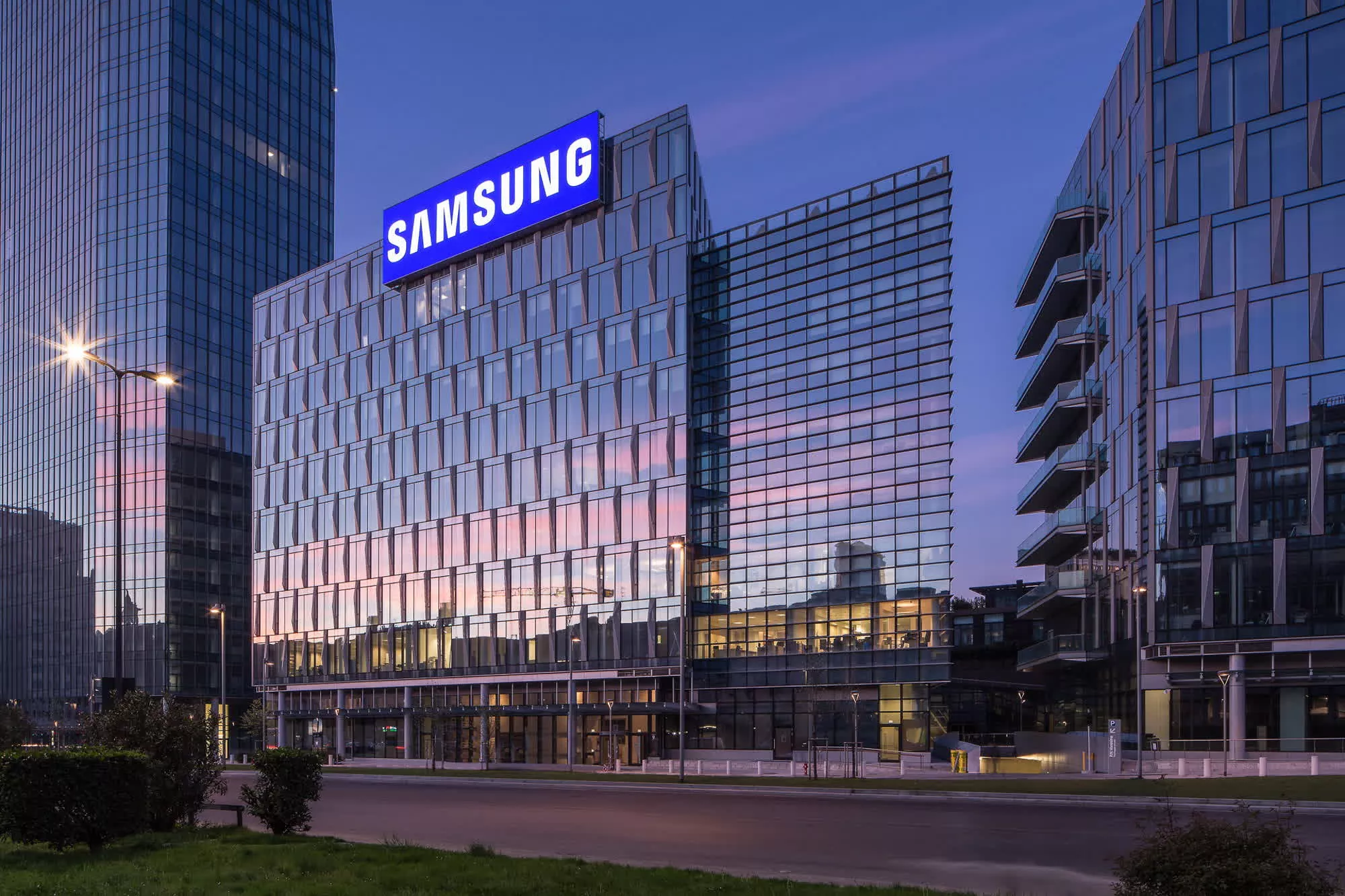 Samsung vs. Samsung: Confuzie privind un presupus conflict de aprovizionare cu RAM