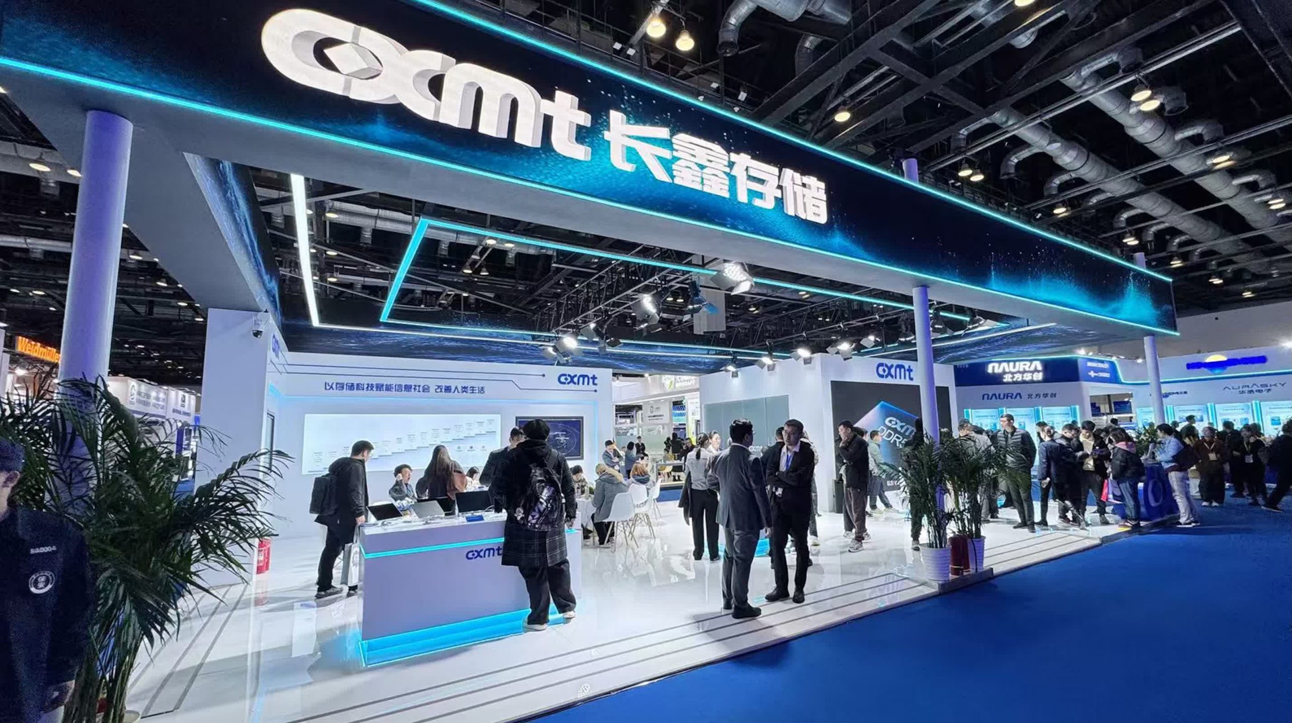 Zece foști angajați Samsung acuzați de scurgerea tehnologiei DRAM către China